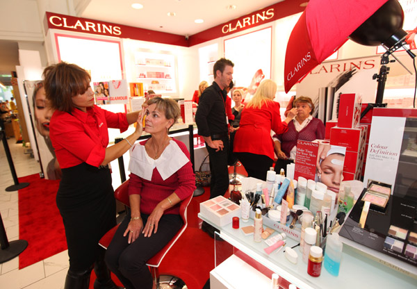 clarins-beauty-counter