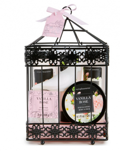 Birdcage-Inspired Bath Set